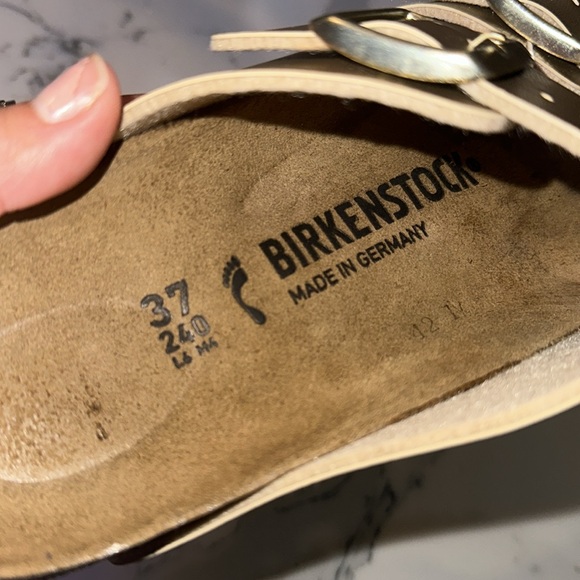 Arizona
Birko-Flor gold Birkenstock 37 brand new - Picture 6 of 6